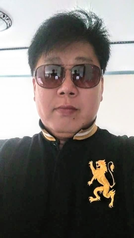 含笑半步癲的第一张照片--嘉义上门女婿服务网