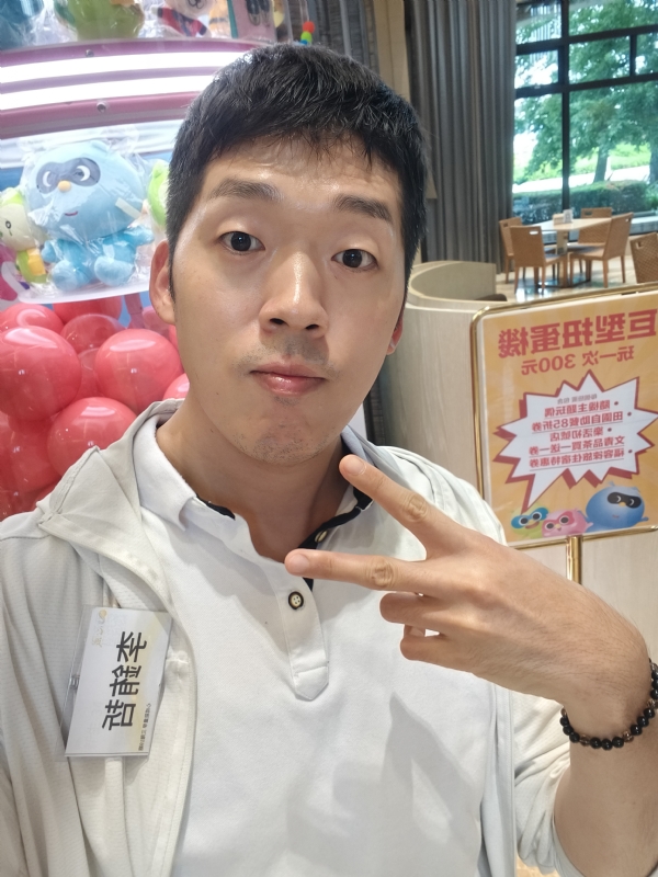 銪哲的第一张照片--嘉义上门女婿服务网